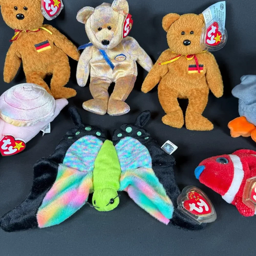 Lot of 8 Ty Beanie Babies Bears Fish Butterfly Dog Plush With Tags Retired